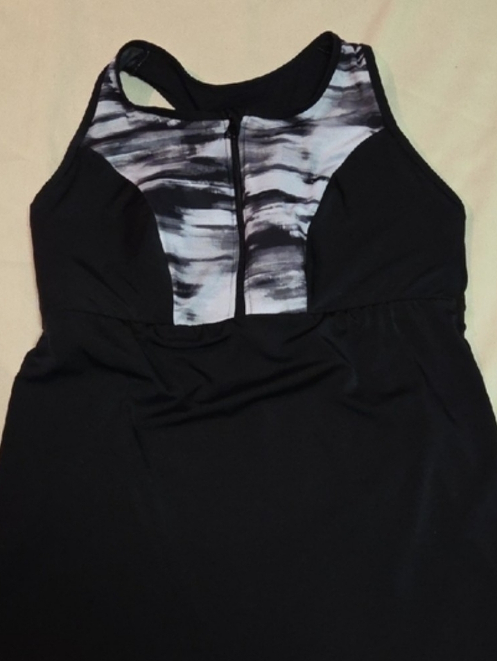 Cacique Black and Gray Women's Swim Set